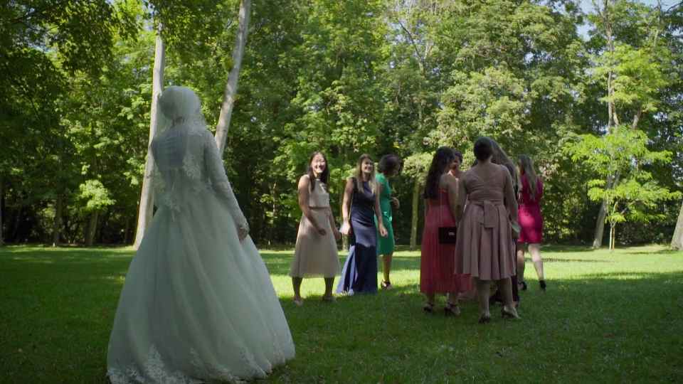 Outdoor garden wedding ceremony in Oregon vineyard